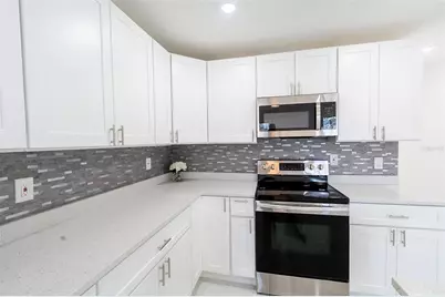 4250 Lake Avenue, Kissimmee, FL 34746 - Photo 9