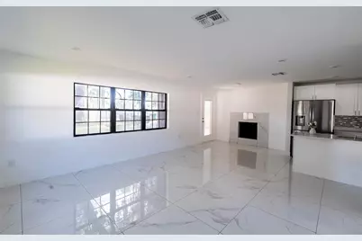 4250 Lake Avenue, Kissimmee, FL 34746 - Photo 7