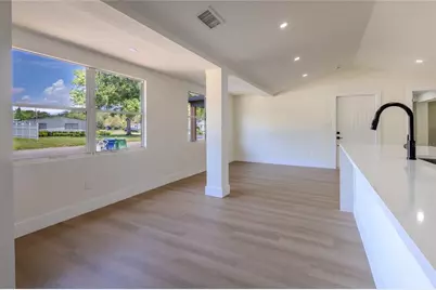4502 S Grady Avenue, Tampa, FL 33611 - Photo 9