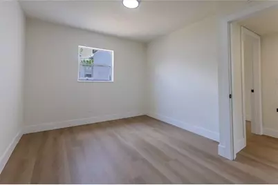 4502 S Grady Avenue, Tampa, FL 33611 - Photo 15
