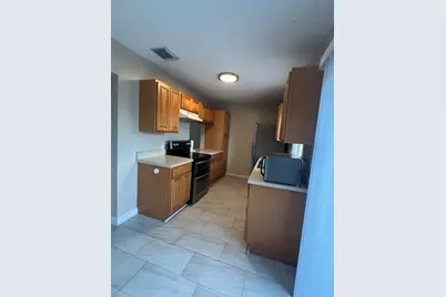 6231 Yorktown Drive #140, Orlando, FL 32807 - Photo 5