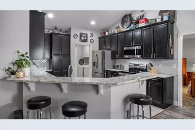 406 S Palm Avenue, Howey in the Hills, FL 34737 - Photo 11