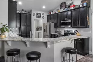 406 S Palm Ave, Howey in the Hills, FL 34737 - Photo 11