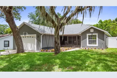 406 S Palm Avenue, Howey in the Hills, FL 34737 - Photo 1