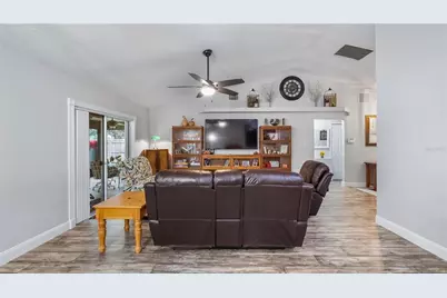 406 S Palm Avenue, Howey in the Hills, FL 34737 - Photo 7