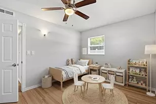 3934 Helena St NE, Saint Petersburg, FL 33703 - Photo 9