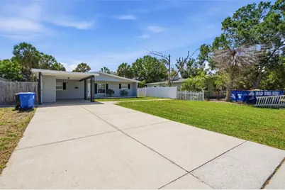 3934 Helena Street NE, Saint Petersburg, FL 33703 - Photo 3