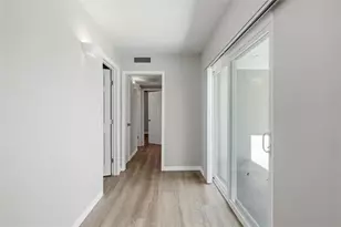 3934 Helena St NE, Saint Petersburg, FL 33703 - Photo 5