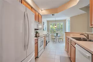 2847 Metro Sevilla Dr, Orlando, FL 32835 - Photo 11