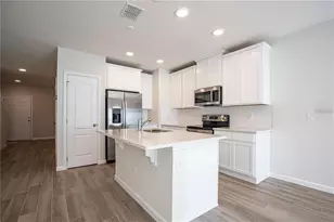4987 Prairie Preserve Run, Saint Cloud, FL 34772 - Photo 3