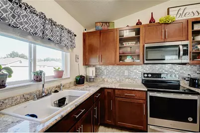 3200 Casa Del Rey Avenue, Kissimmee, FL 34746 - Photo 9