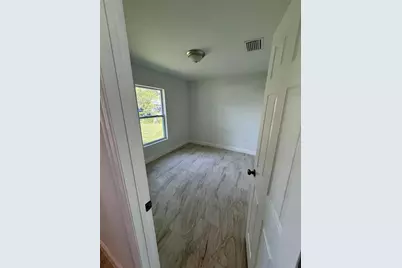 2452 Ainsworth Avenue, Deltona, FL 32738 - Photo 17