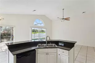 13635 Waterhouse Way, Orlando, FL 32828 - Photo 19