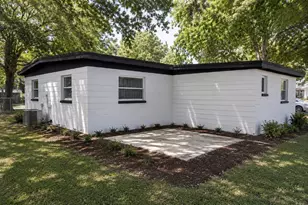 9001 82nd St, Seminole, FL 33777 - Photo 25