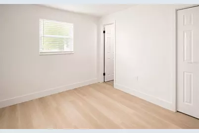 9001 82nd Street, Seminole, FL 33777 - Photo 11
