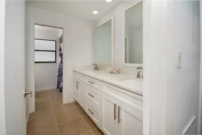 2504 Hibiscus Drive W, Belleair Beach, FL 33786 - Photo 23