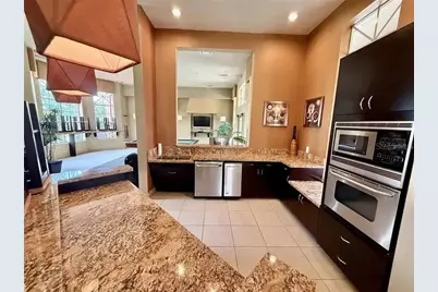 5560 Metrowest Boulevard #3-207, Orlando, FL 32811 - Photo 23