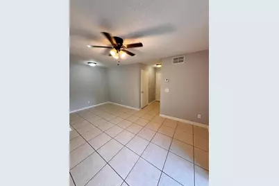 6004 Westgate Drive #104, Orlando, FL 32835 - Photo 5