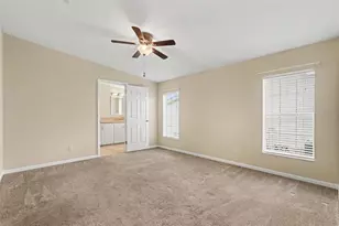 37536 Gill Ave, Zephyrhills, FL 33541 - Photo 15