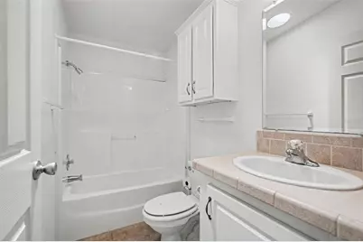 37536 Gill Avenue, Zephyrhills, FL 33541 - Photo 23