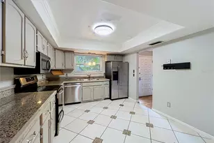 814 Laurel Ave, Orlando, FL 32803 - Photo 11
