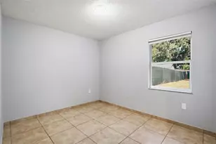 2720 S Sunrise Ct, Orlando, FL 32806 - Photo 27
