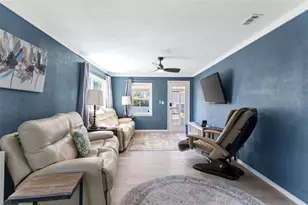 111 Shepard Ave, Dundee, FL 33838 - Photo 5