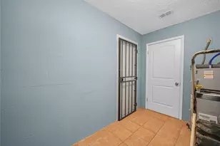 3855 Hill N Dale Pl, Lakeland, FL 33812 - Photo 9