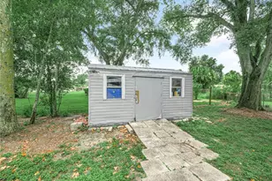 3855 Hill N Dale Pl, Lakeland, FL 33812 - Photo 3