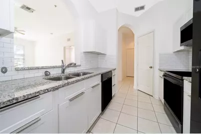 6166 Stevenson Drive #302, Orlando, FL 32835 - Photo 9