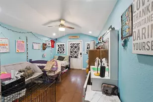 10927 Luana Dr, Leesburg, FL 34788 - Photo 9