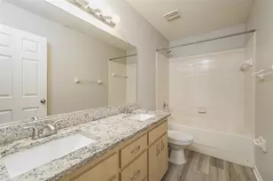 8870 Pebblebrooke Dr, Lakeland, FL 33810 - Photo 19