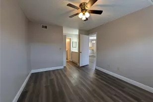5613 Blue Shadows Ct, Orlando, FL 32811 - Photo 17