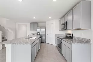 5106 Plumeria Dr, Wimauma, FL 33598 - Photo 5