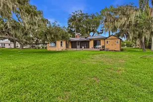 32805 Lake Eustis Dr, Tavares, FL 32778 - Photo 35