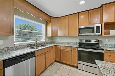 28042 Lois Drive, Tavares, FL 32778 - Photo 13