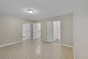 28042 Lois Dr, Tavares, FL 32778 - Photo 31