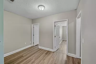 28042 Lois Drive, Tavares, FL 32778 - Photo 19