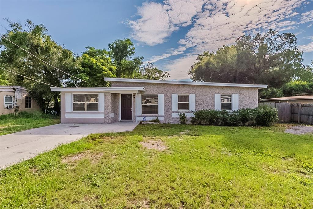 1007 Emeralda Rd - 1007 Emeralda Rd, Orlando, FL 32808 Luxury Property | Jose Angel Pina