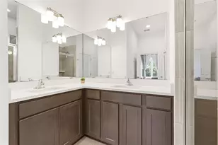 802 Reflection Lk Dr, Orlando, FL 32807 - Photo 21