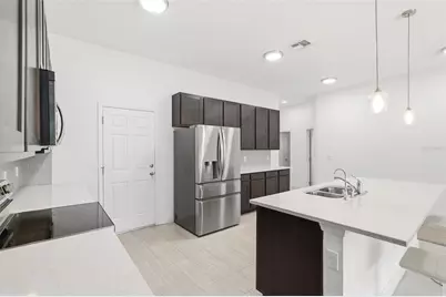 802 Reflection Lake Drive, Orlando, FL 32807 - Photo 11