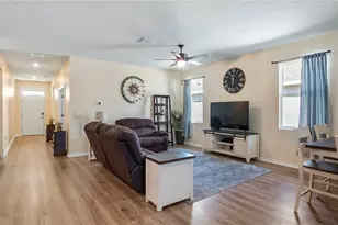 8033 Penrose Pl, Wildwood, FL 34785 - Photo 7