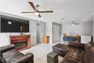 5226 Via Hacienda Cir, Orlando, FL 32839 - Photo 5