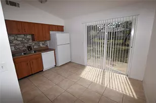 3264 Split Willow Dr, Orlando, FL 32808 - Photo 7