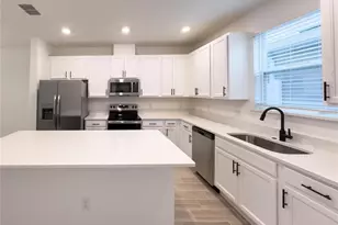 6483 Trailblaze Bnd, Saint Cloud, FL 34771 - Photo 5