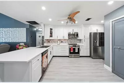 10120 Chesham Drive, Orlando, FL 32817 - Photo 13