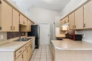 11526 Huggins St, Leesburg, FL 34788 - Photo 7