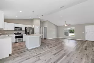 21512 SW Rainbow Lakes Blvd, Dunnellon, FL 34431 - Photo 9