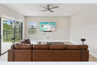 14825 Paddock Pond Avenue, Lithia, FL 33547 - Photo 11