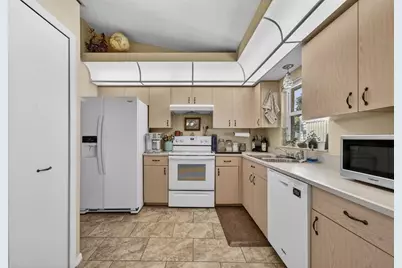 504 Sandpiper Court, Edgewater, FL 32141 - Photo 7
